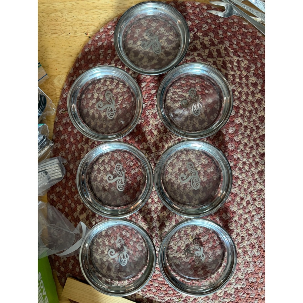 Glass Coasters Unisex OS Silver Vintage Metal Rim Set of 7 Letter "L"